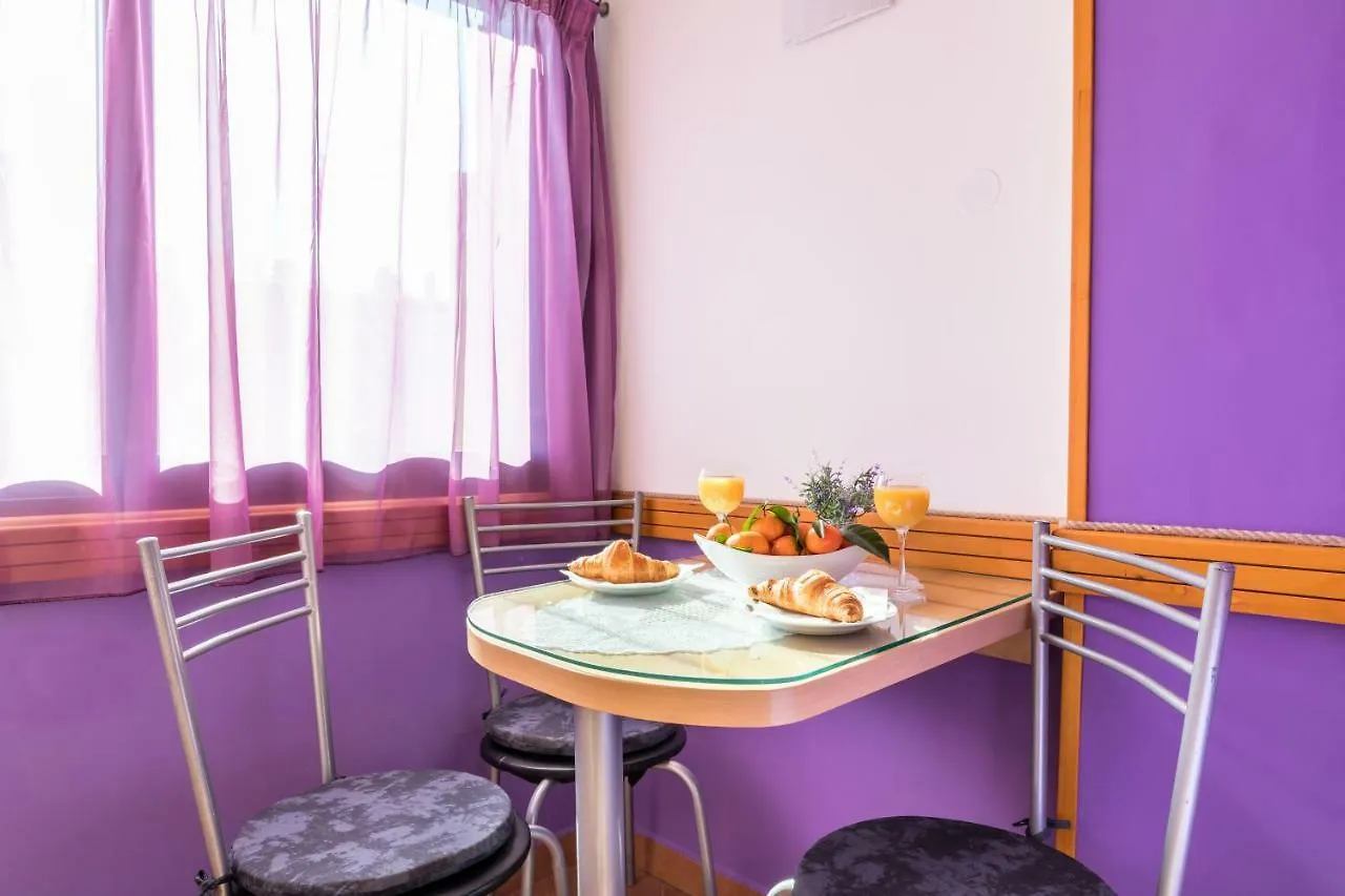 Sunny Apartment Split 0*,